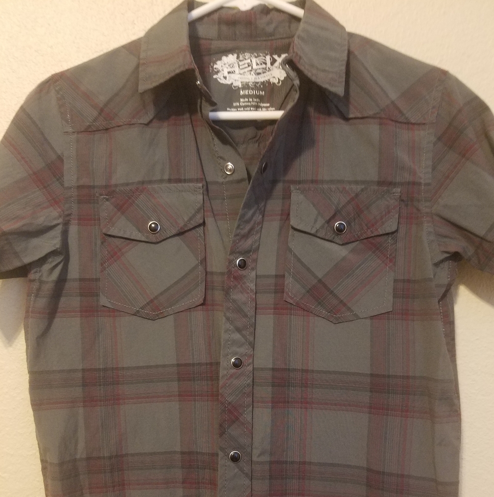 Boys button down shirt - size medium